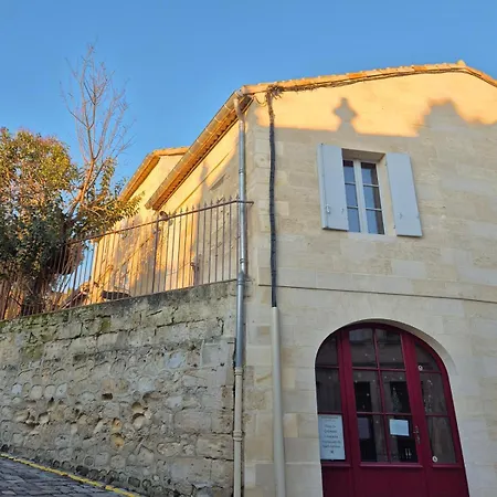 Des Caves De La Tour Du Roy St Emilion Saint-Émilion